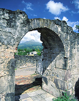 martinique, Saint-Pierre, ruins